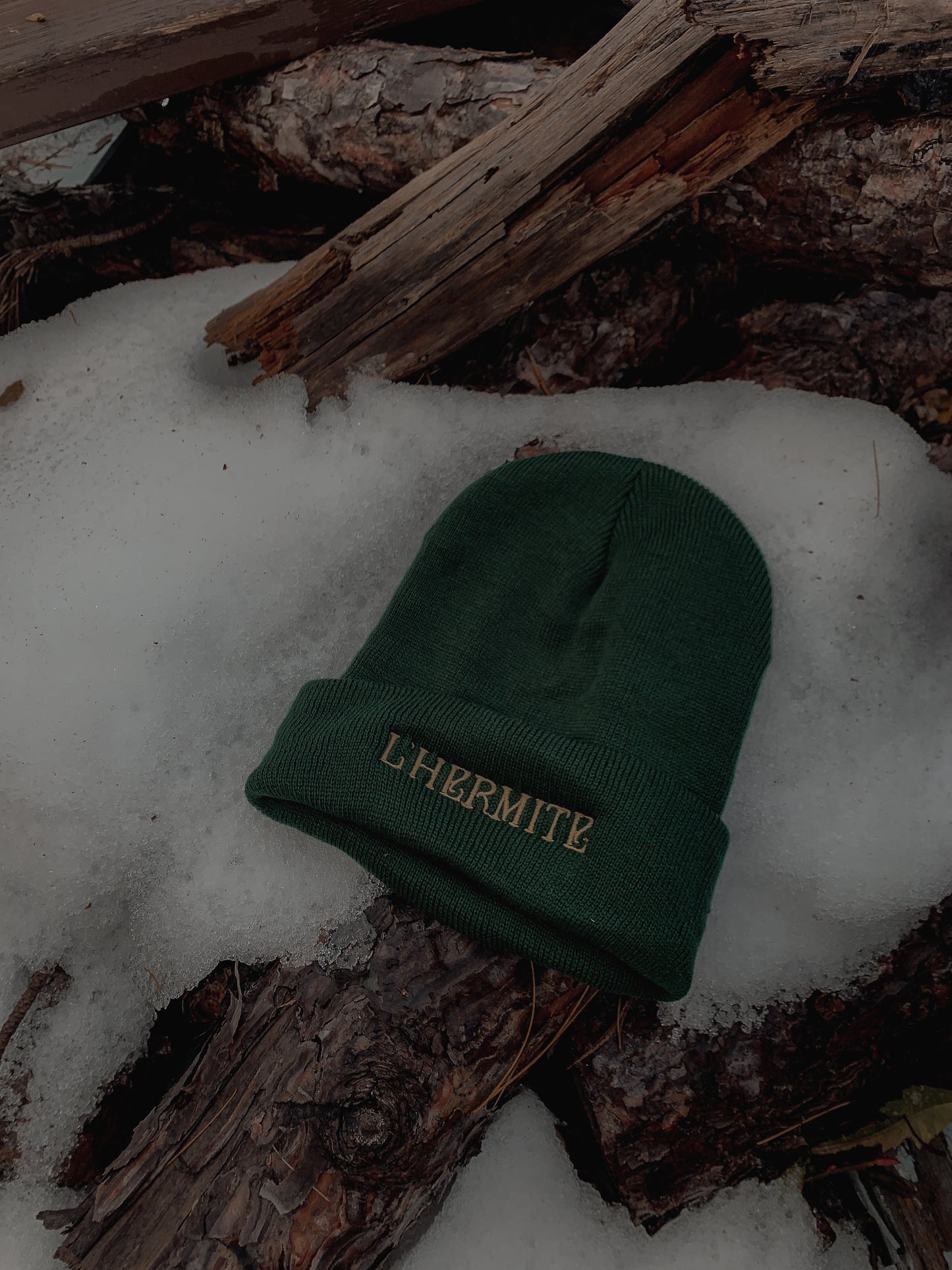 Tarot inspired, L’hermite embroidered beanie