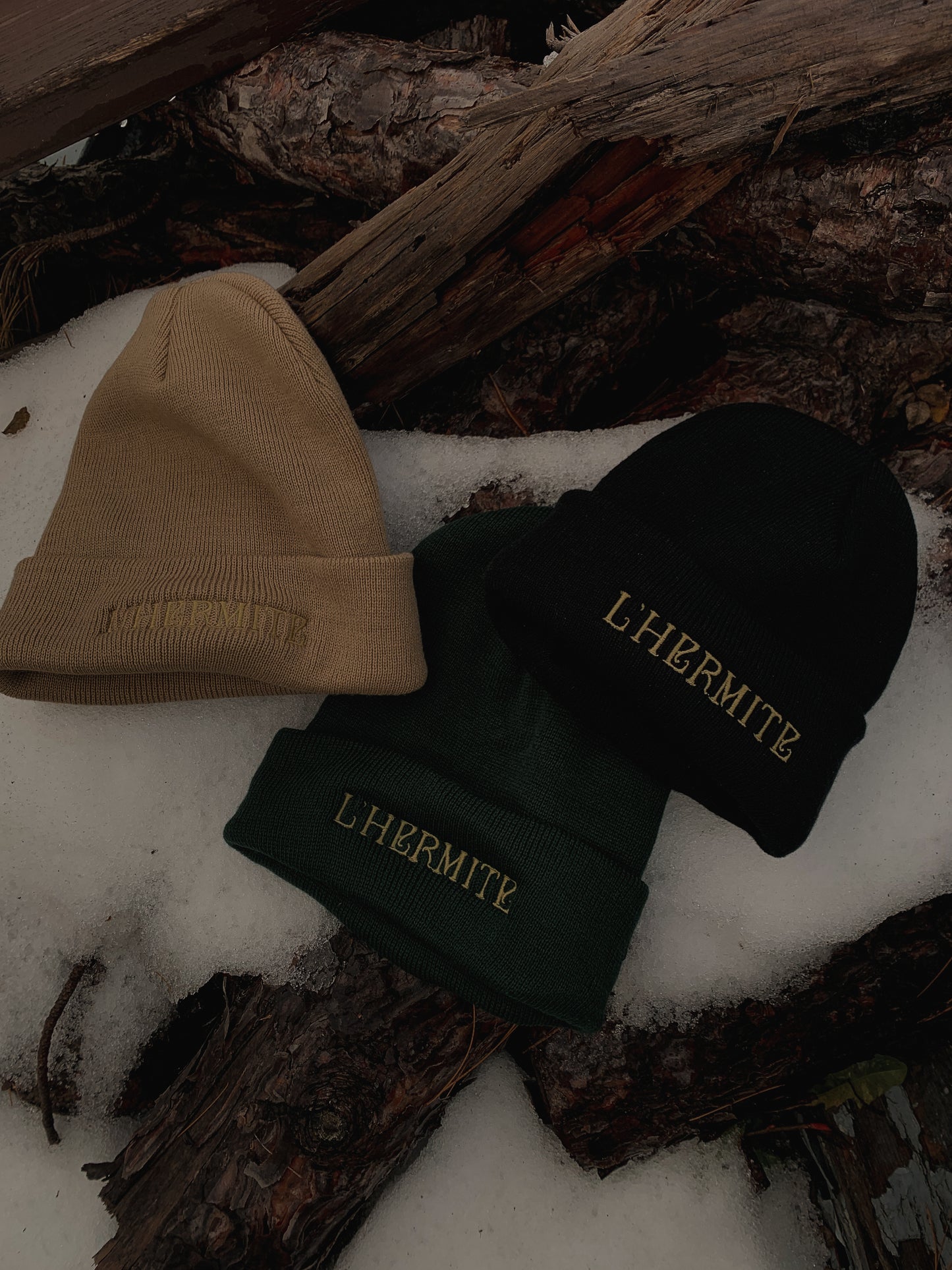 Tarot inspired, L’hermite embroidered beanie