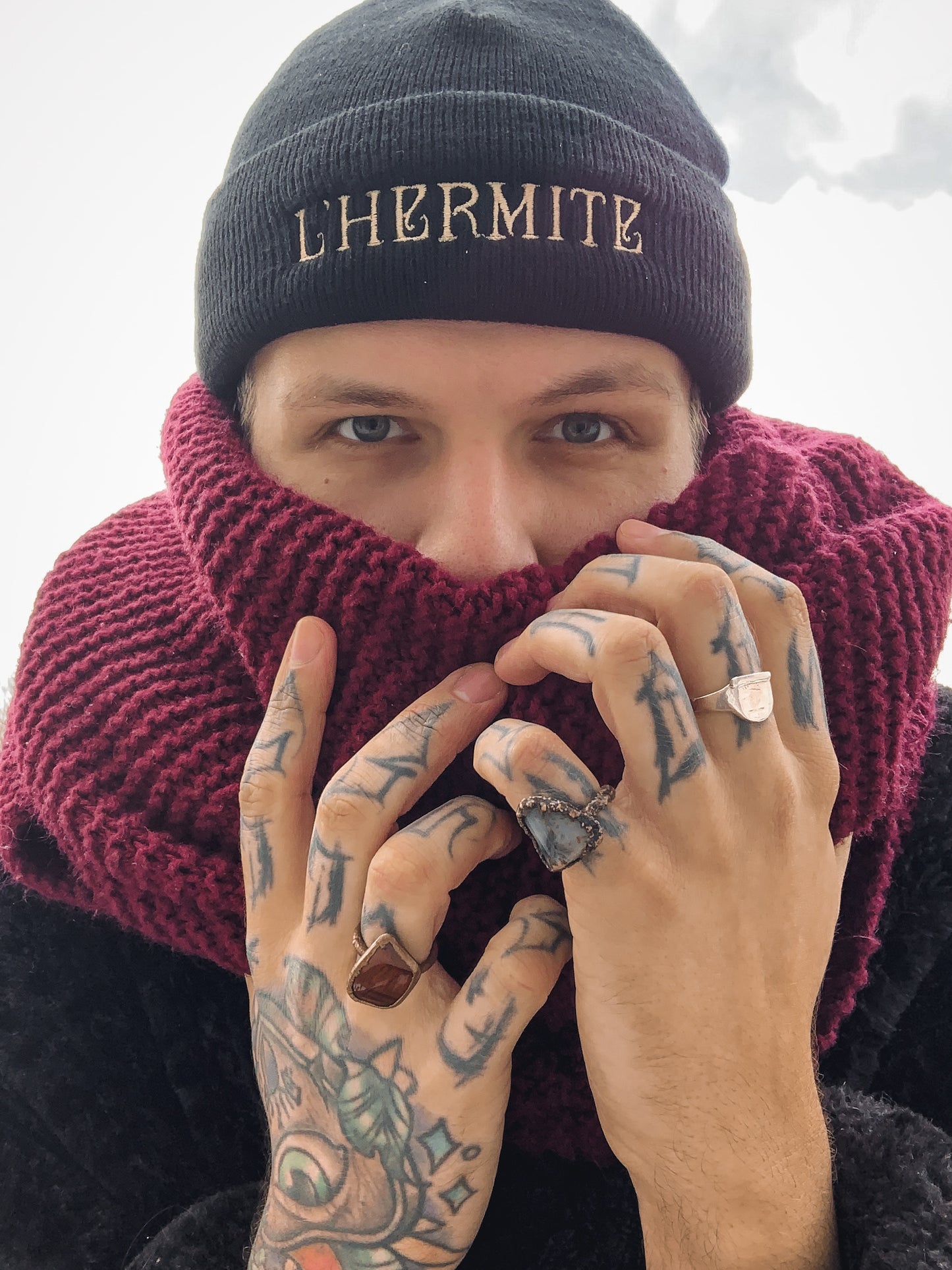 Tarot inspired, L’hermite embroidered beanie