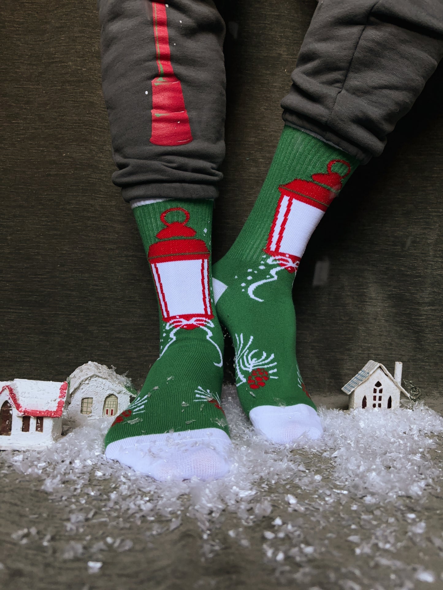 Snowy Lantern socks