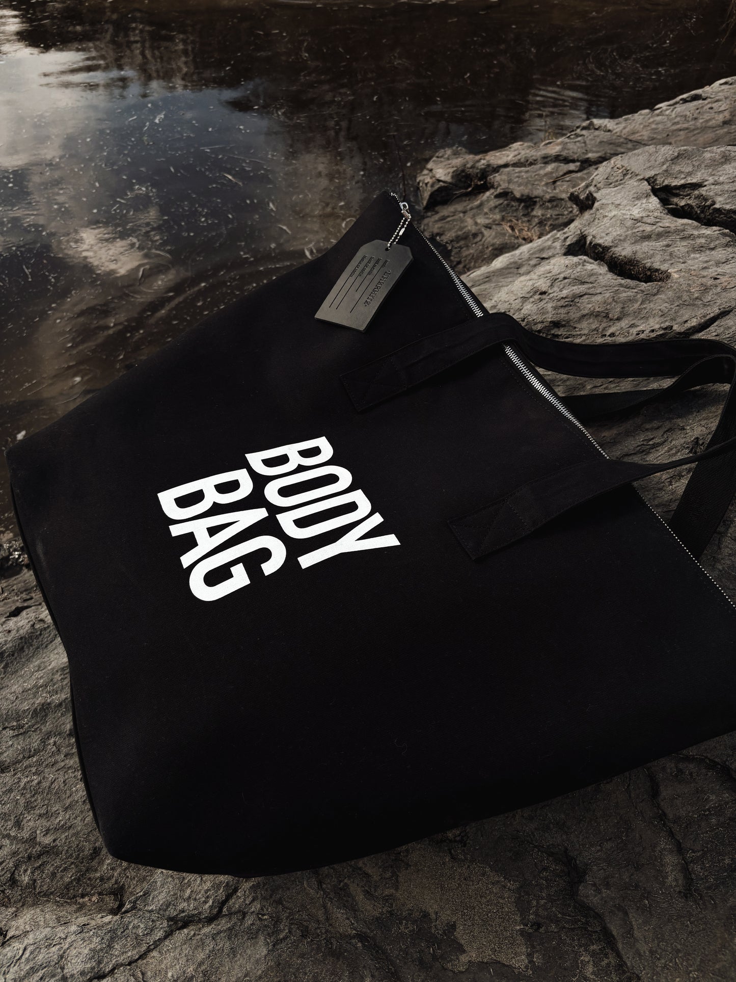 *Preorder• Body Bag• Oversized tote