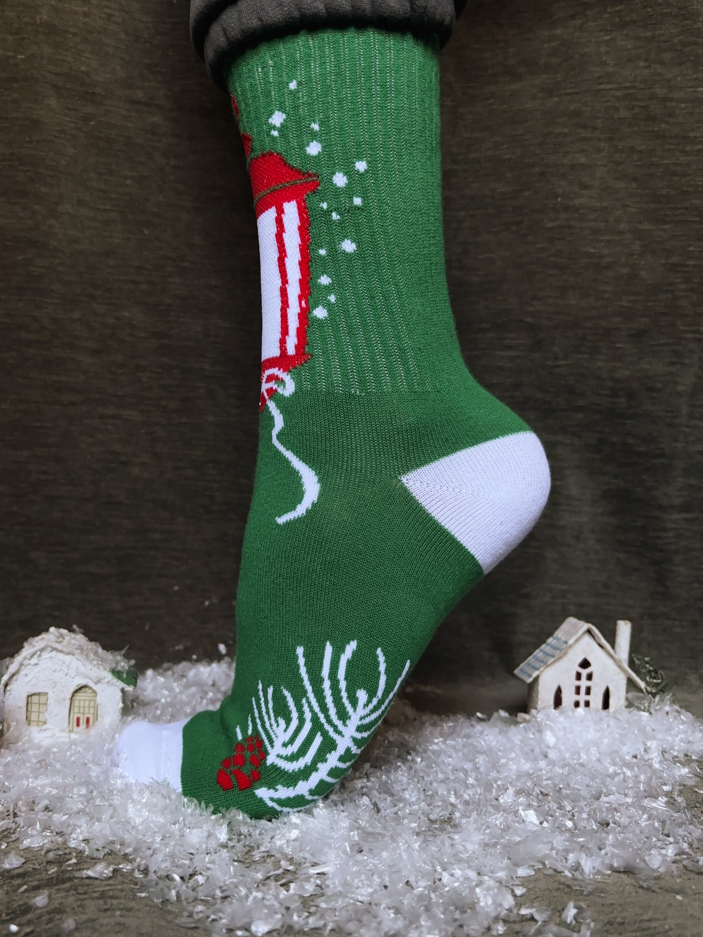 Snowy Lantern socks