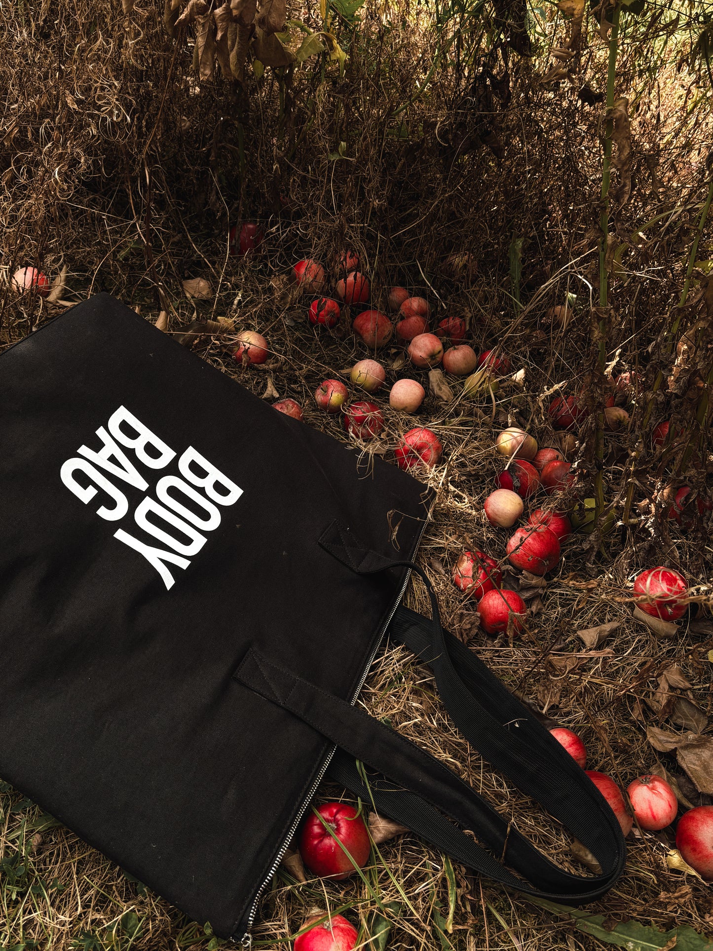 Body Bag• oversized tote